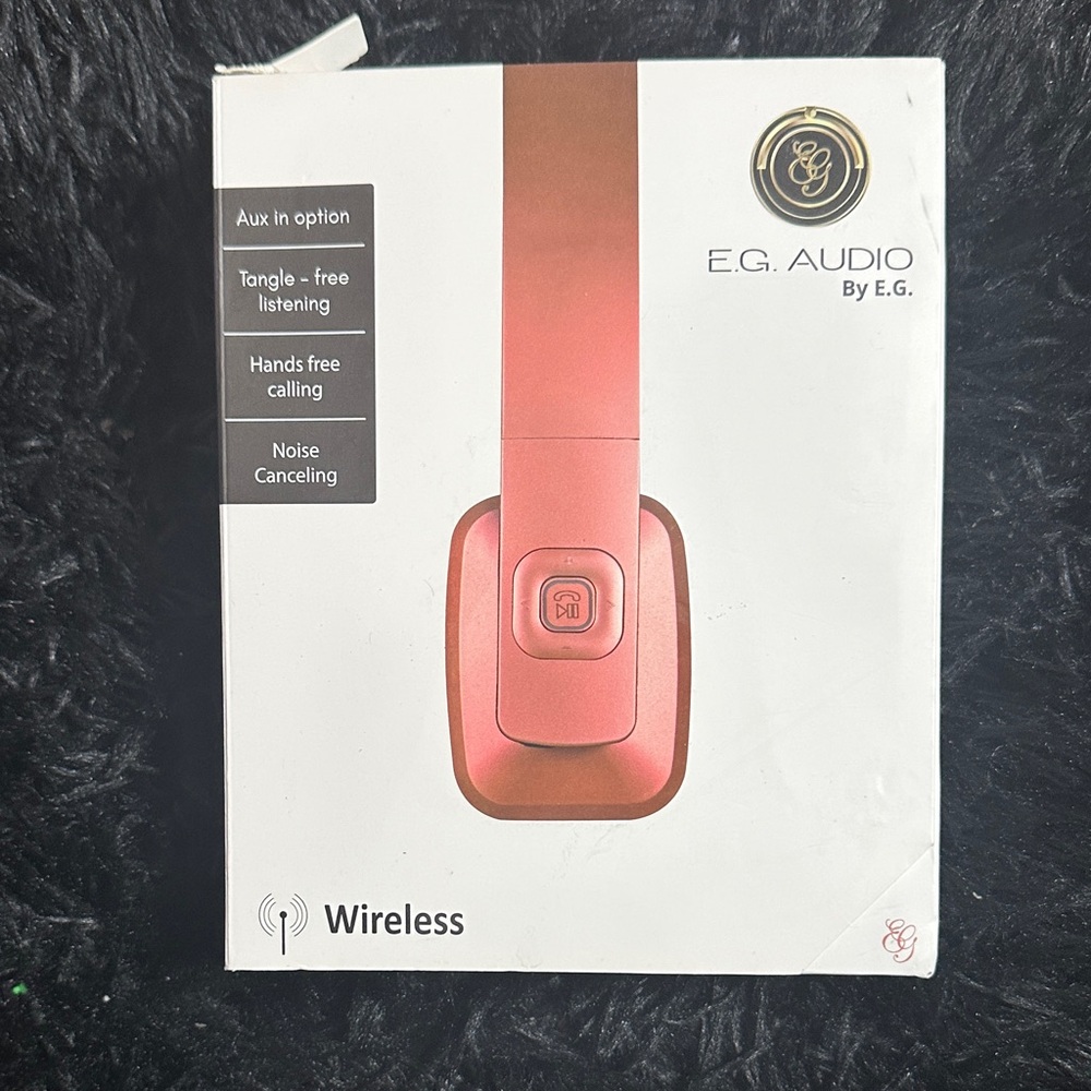 E.G. Audio Wireless Headphones- Rose Gold